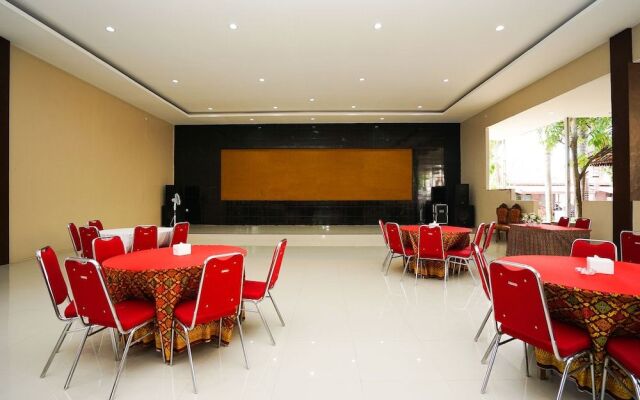 OYO 903 Kampoeng Kita Hotel