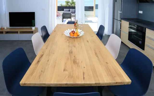 Kreso - With Pool - H