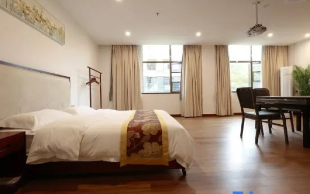 Pinjia Business Hotel