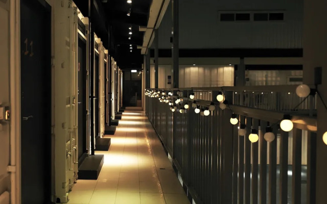 Dash Forwaves Hotel