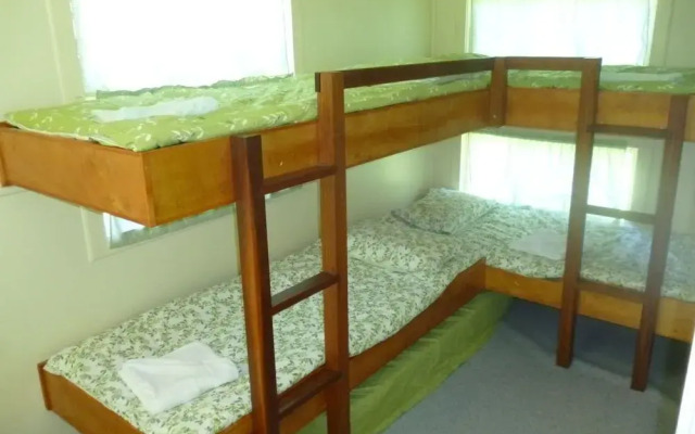 Christmas Creek Cafe & Cabins