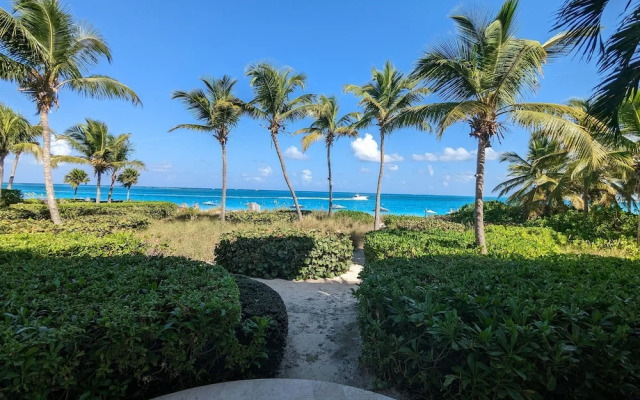 Villa Renaissance Grace Bay