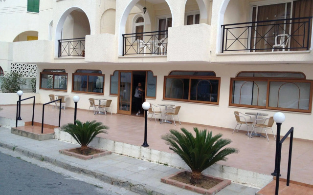Pasianna Hotel Apartments