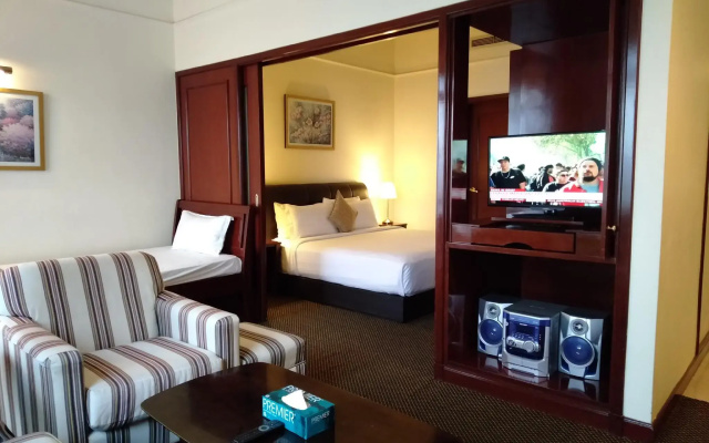 Grand Service Apartment at Times Square