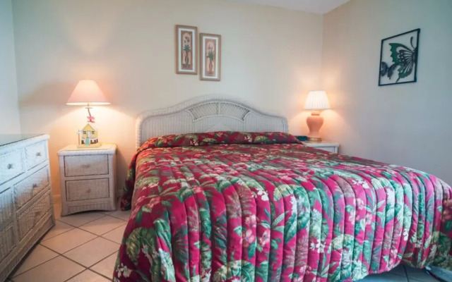 Sunbird Suites by Royal American Beach Getaways