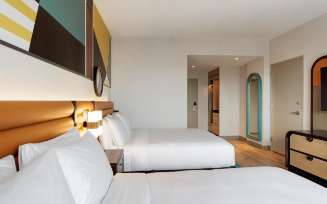 Hyatt Centric Chicago O'Hare