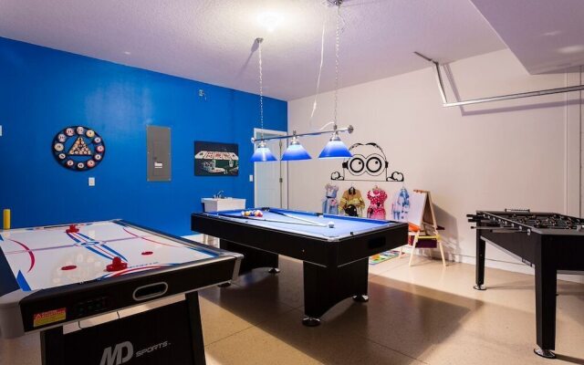 5144 Oakbourne Avenue 5 Bedroom Home by RedAwning