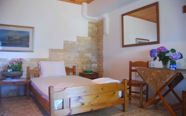 Armonia Samothraki Rooms