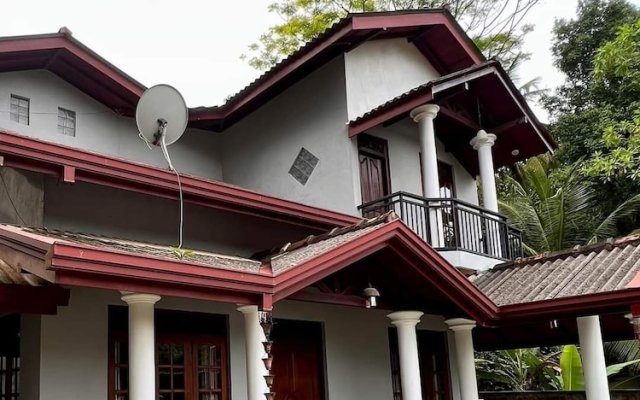 Impeccable 3-bed House in Unawatuna, Galle