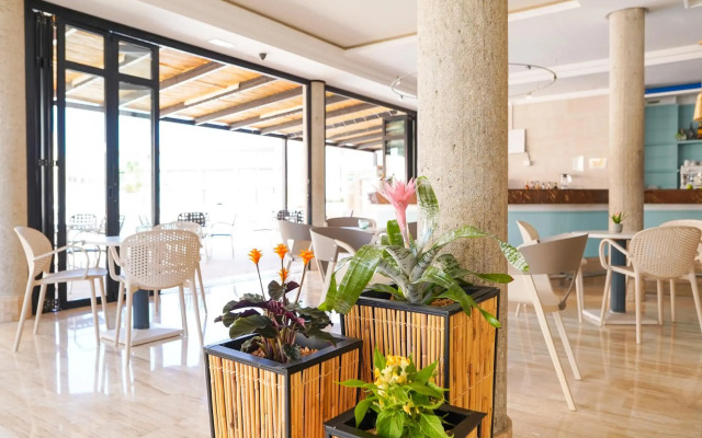 Rosamar Ibiza Hotel