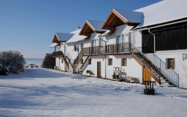 Geinberg Suites & Vianova Lodges