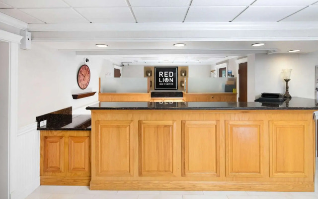 Red Lion Inn & Suites Auburn