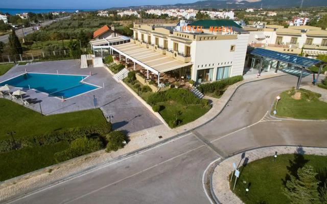 Nefeli Hotel