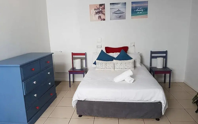 St Francis Bay Backpackers