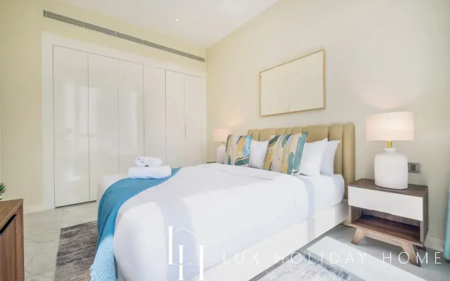 LUX  Pad Executive Suite Canal View 5