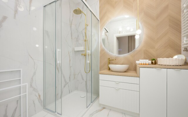 Stylish Apartment 7th Floor by Renters