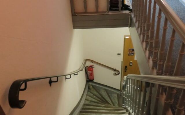 SnowBunnys BackPackers Hostel