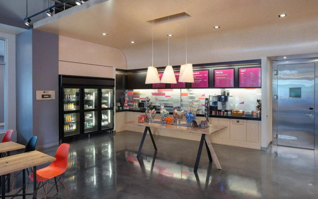 Aloft Tampa Downtown