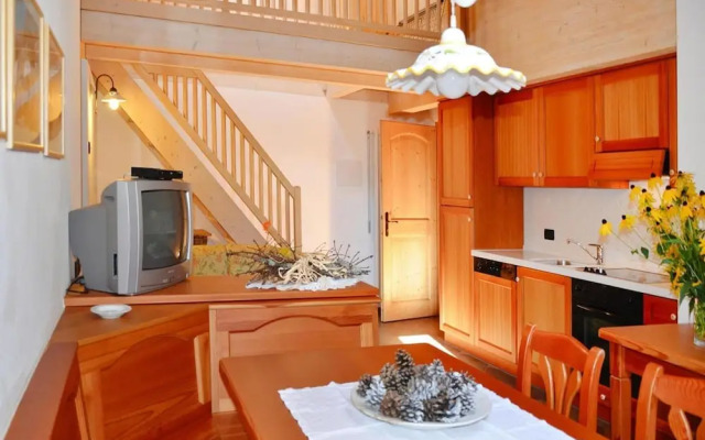 Apartment in Pellizzano Near Shopping