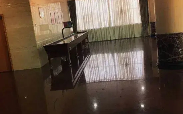 Succeed Hotel