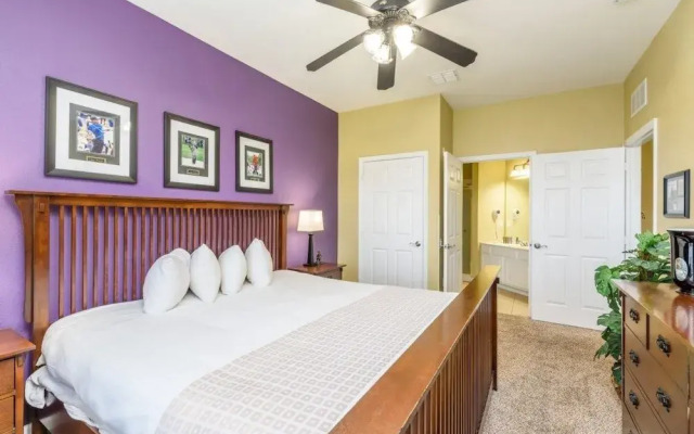 4862 Cayview Ave #410 - 3 Br condo by RedAwning