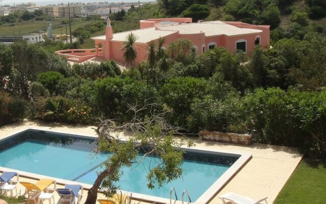 Falfeira Apartments