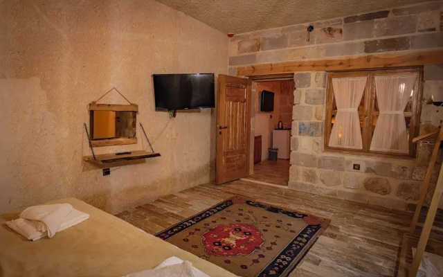Sur Cave Hotel