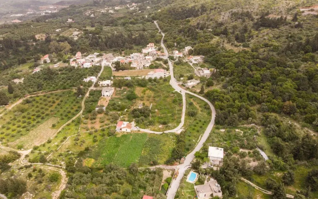 Villa Aloni-traditional Stone Villa With Nice View,pool and Garden