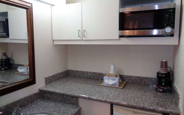 Super 8 by Wyndham Gulfport Biloxi Airport
