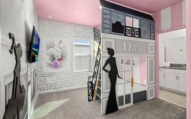 Harbor Island Beach Club by Villatel