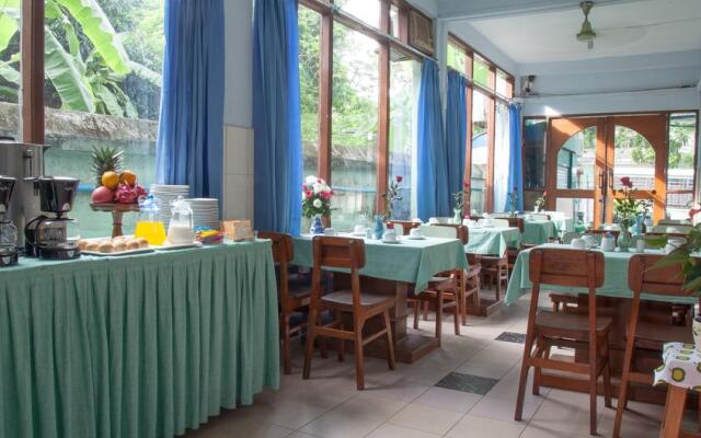 Mother Land Inn 2