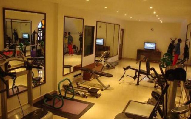 Hotel Himgiri