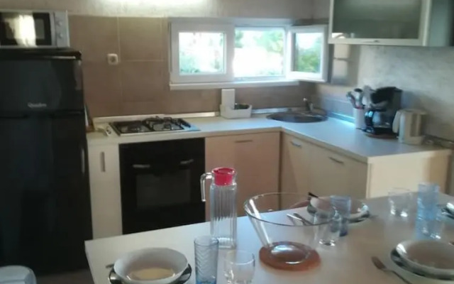 Vlatkica - 10 m From Beach - A2 Lea