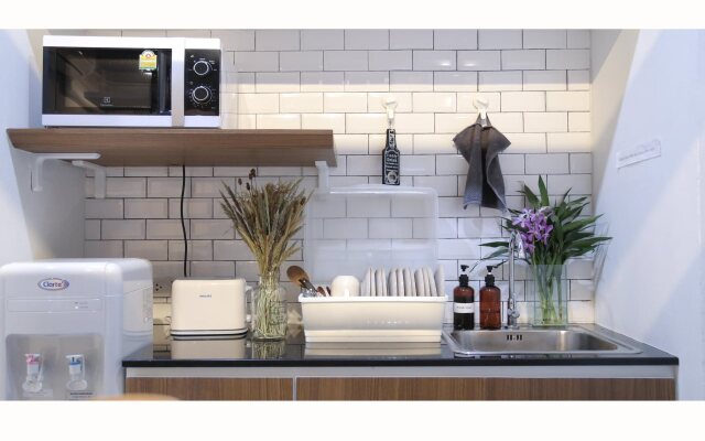 Lamurr Sukhumvit 41 - Hostel
