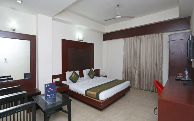 OYO 512 Hotel Aman Inn