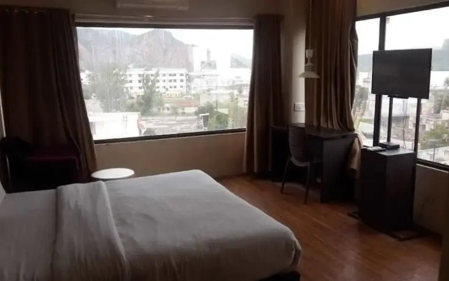 Hotel Grand Harshal