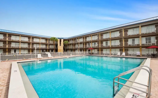Days Inn Tampa/North Of Busch Gardens
