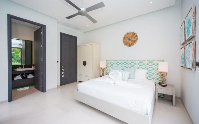 Luxury 5-Bedroom Villa With Games Room In Kata