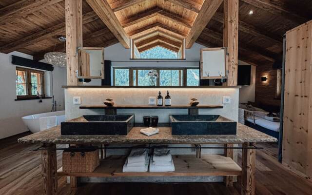Chalet Nordic Modern Retreat