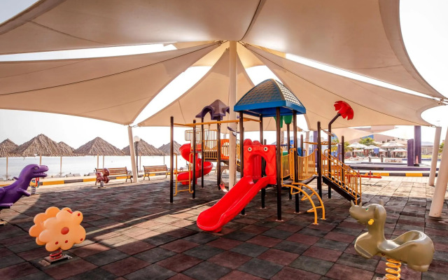 Royal Beach Hotel and Resort