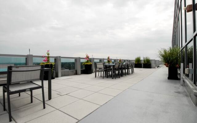Bluebird Suites near National Airport