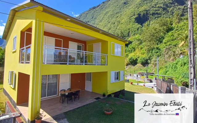 Meublé de tourisme " Le Jasmin Étoilé"- Hell-Bourg - SALAZIE