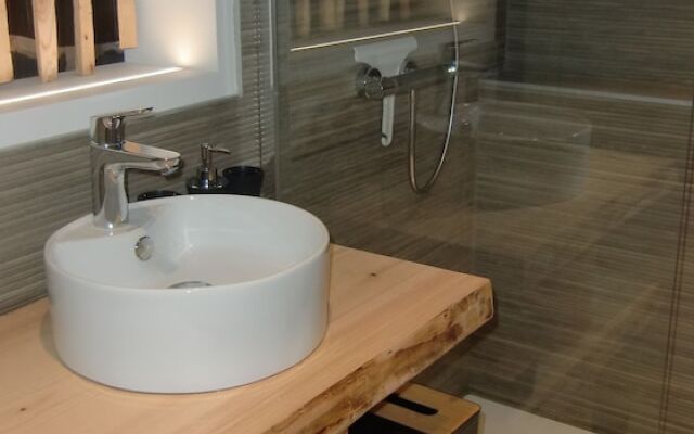 Casa Louise Suites and Spas