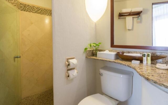 Playa Palms Beach Hotel