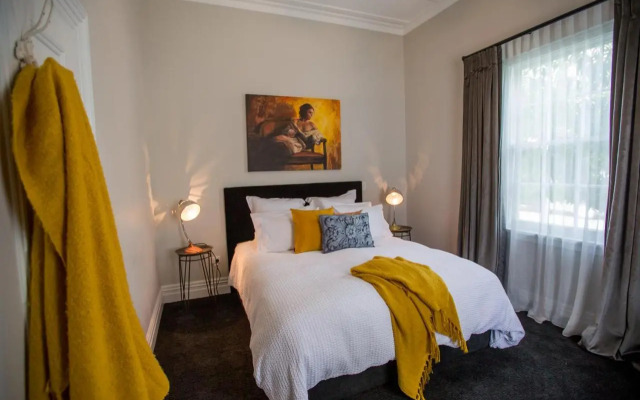 Coghill Cottage
