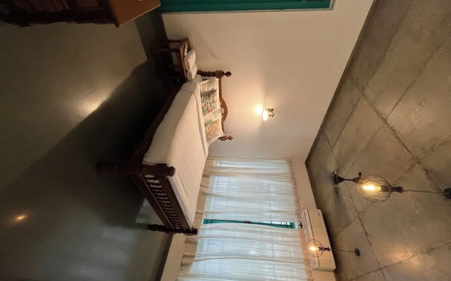 Tentgram Brick House