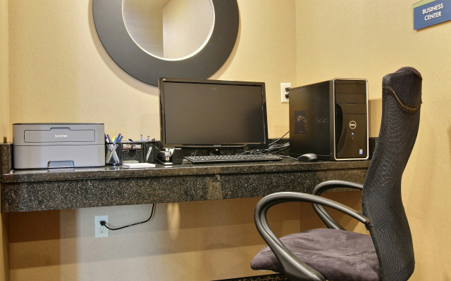 Cobblestone Inn & Suites - Linton
