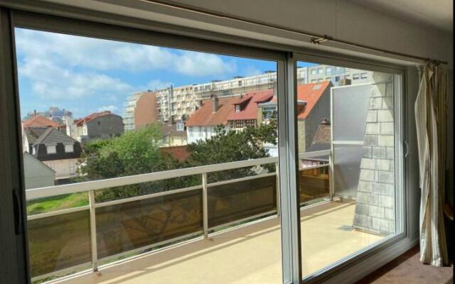 Appart 4 pers avec balcon et parking proche plage