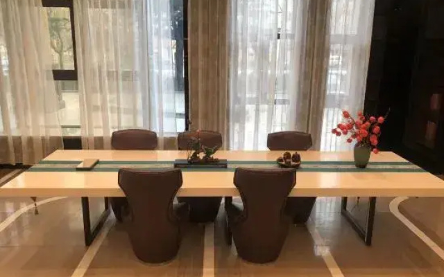 Ruimanda Hotel (Jiaozhou Railway Station)