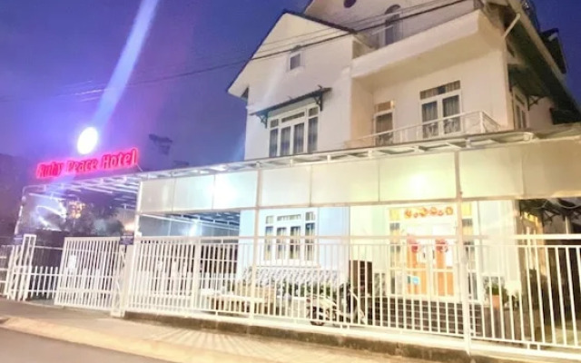 Ruby Peace Hotel
